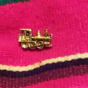 Silvertone Vintage Train Lapel Pin